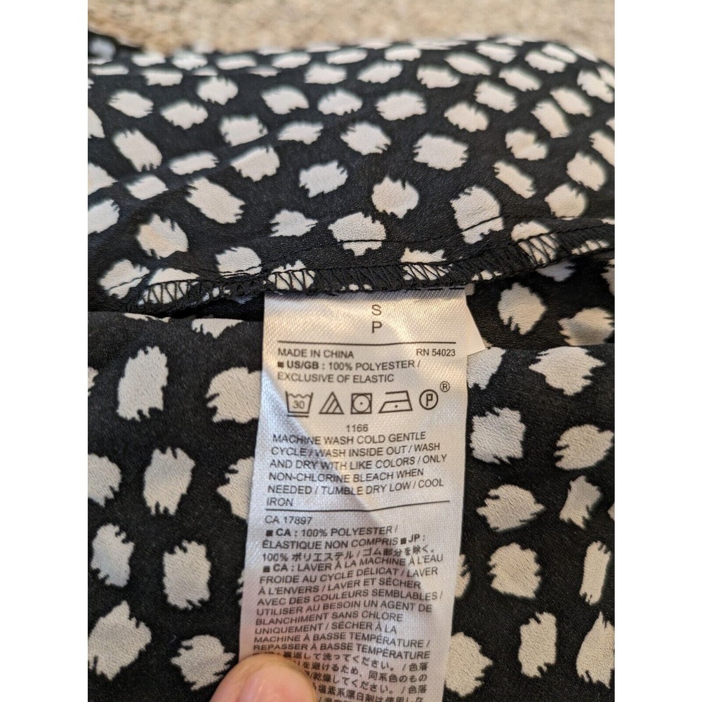 Banana Republic New Blouse Black White Polka Dot Size S Sleeveless. - Picture 6 of 6